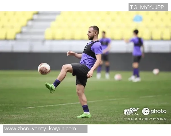 提升足球球感的有效练习方法与技巧分享让你在场上游刃有余